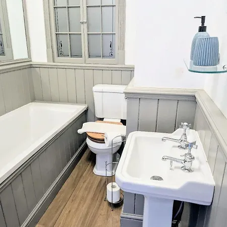 27 George Street Tatil Evi *