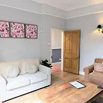 27 George Street *