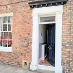 27 George Street York