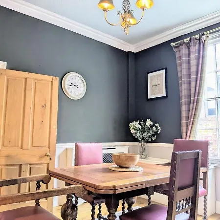 27 George Street * Γιορκ